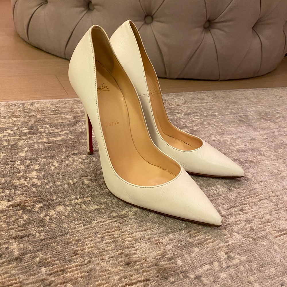 Christian Louboutin Pumps | So Kate Size: 9